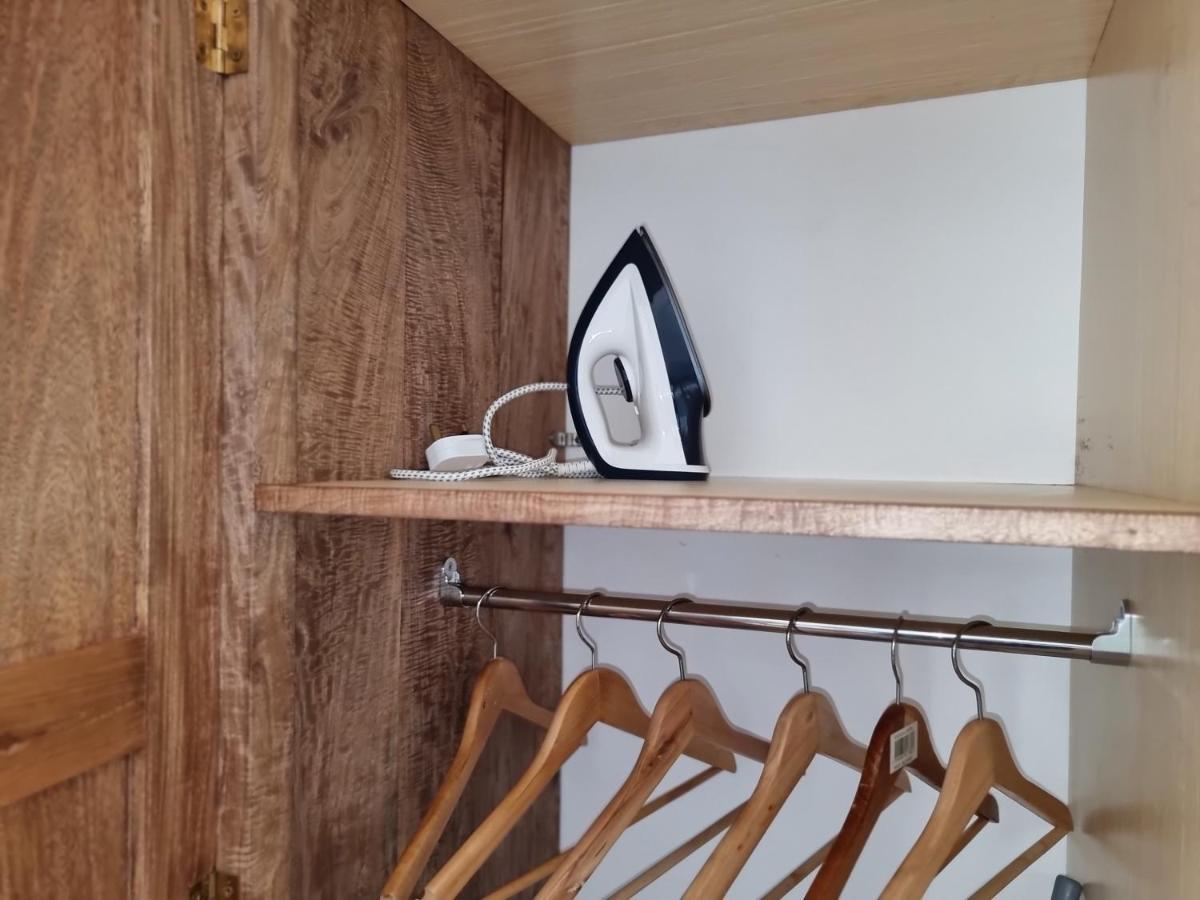 Drake Seaside Studio Apartments Bel Ombre Dış mekan fotoğraf
