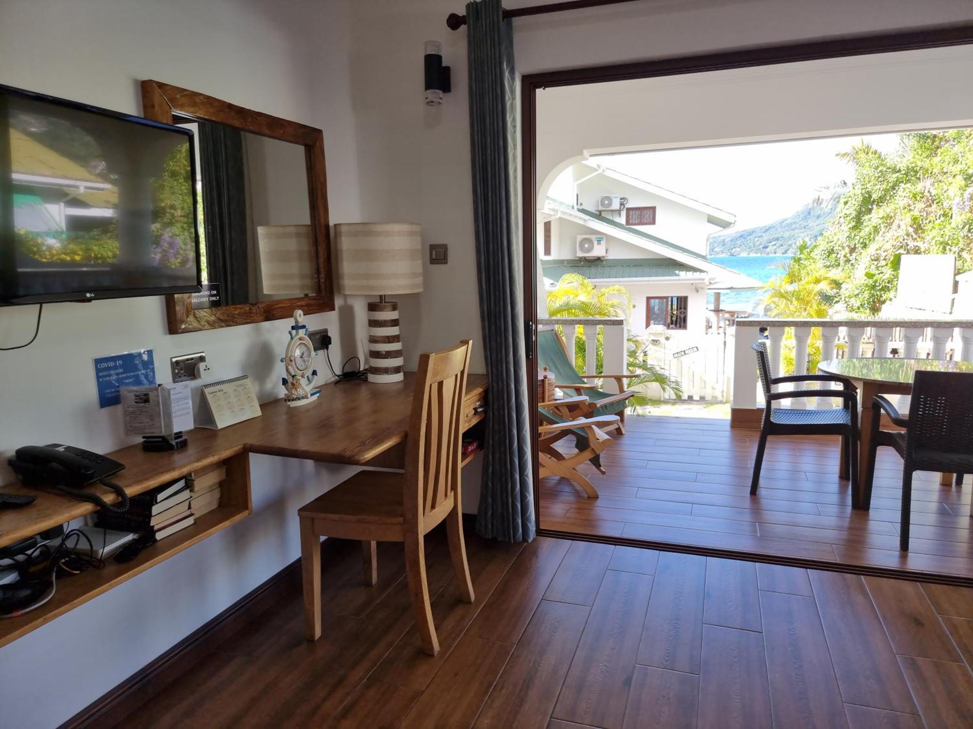 Drake Seaside Studio Apartments Bel Ombre Oda fotoğraf