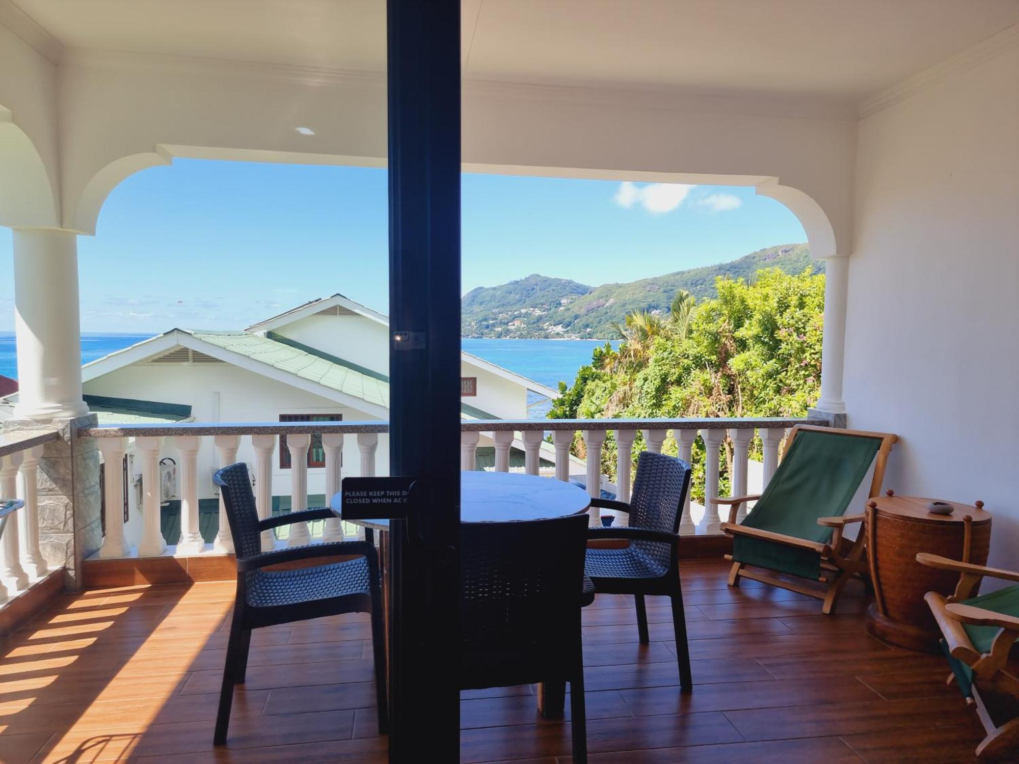 Drake Seaside Studio Apartments Bel Ombre Oda fotoğraf