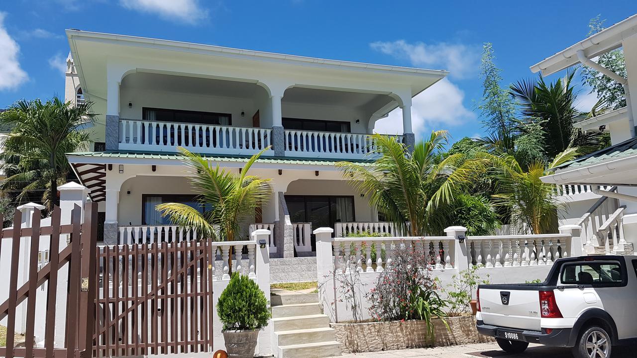 Drake Seaside Studio Apartments Bel Ombre Dış mekan fotoğraf