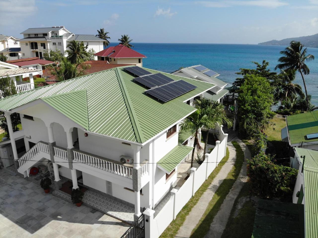 Drake Seaside Studio Apartments Bel Ombre Dış mekan fotoğraf
